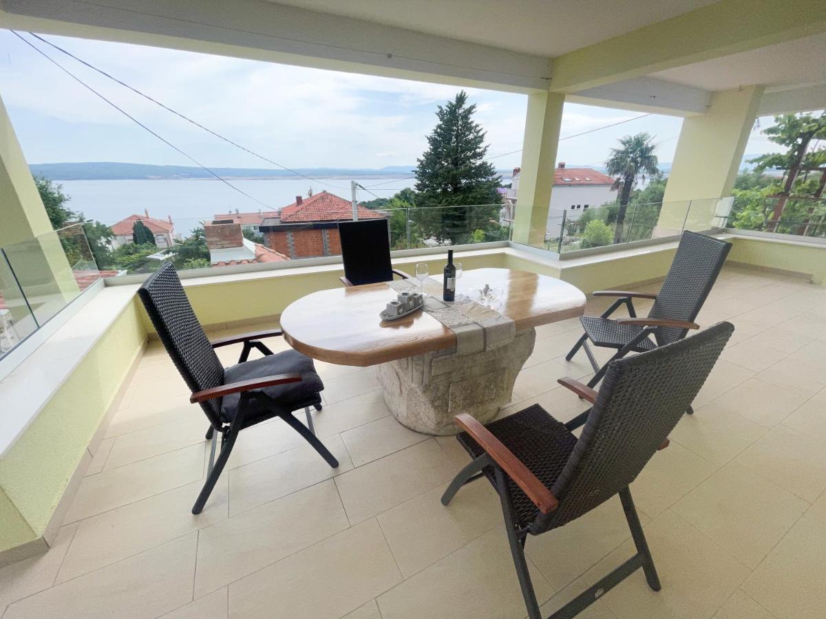Apartmani Fabijan&Florijan Dramalj Exterior photo